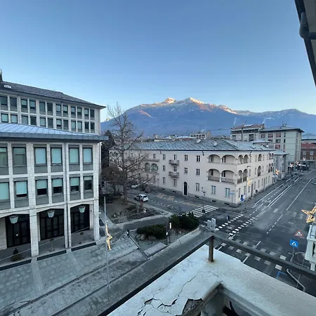 L'avenir - In Centro Con Parcheggio Lejlighed Aosta